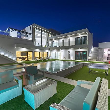 Villa Monarca Таиче Экстерьер фото